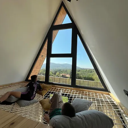 Sunmoon Kosmaj Kucice I Prostor Za Dogadaje