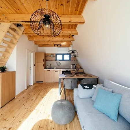 Sunmoon Kosmaj Kucice I Prostor Za Dogadaje * Sopot