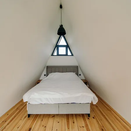 Sunmoon Kosmaj Kucice I Prostor Za Dogadaje Sopot